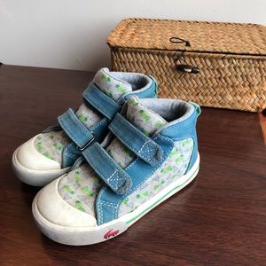 See Kai Run cricket high tops 9.5